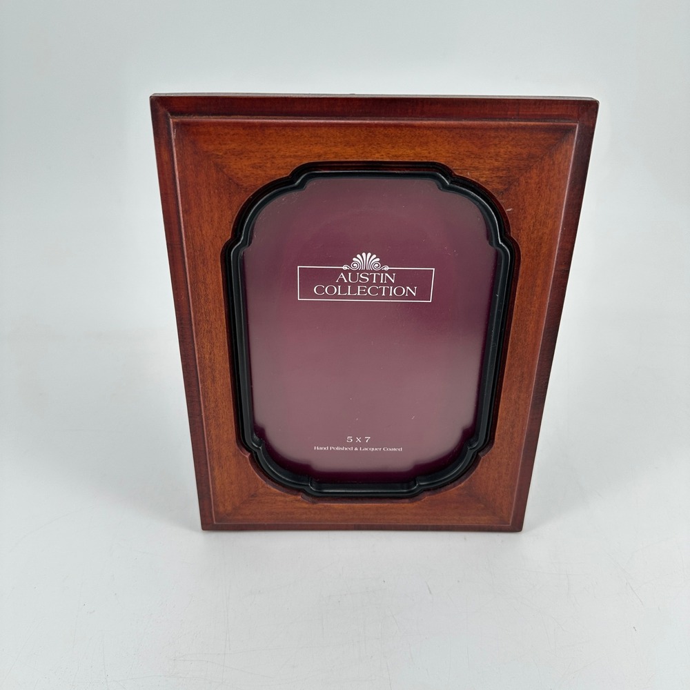 Austin Collection Wood Picture Frame 5x7 Hand Polished Lacquer Brown Scalloped